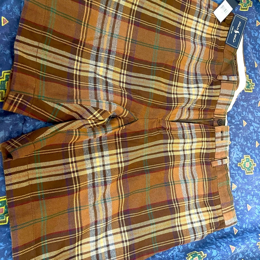 Polo golf shorts by Ralph Lauren-size 40
